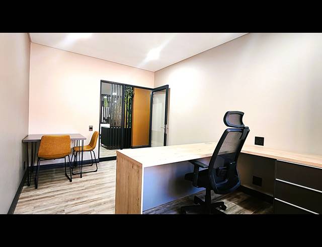 14M² OFFICE TO LET IN VANDERBIJLPARK SE